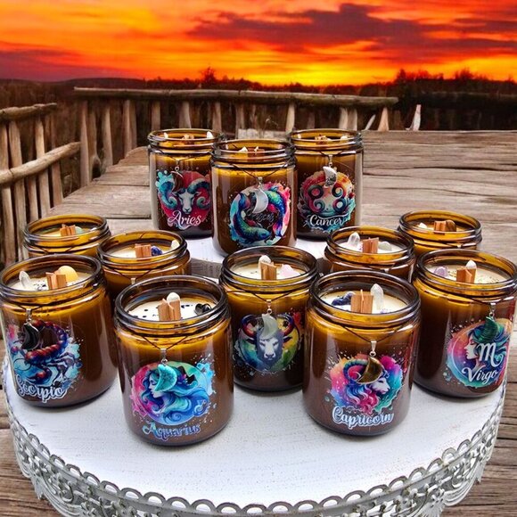 Zodiac Crystal Candle ✦ Soy Wax ✦ Hidden Crystal & Moon Necklace ✦ Wooden Wick - Picture 7 of 16